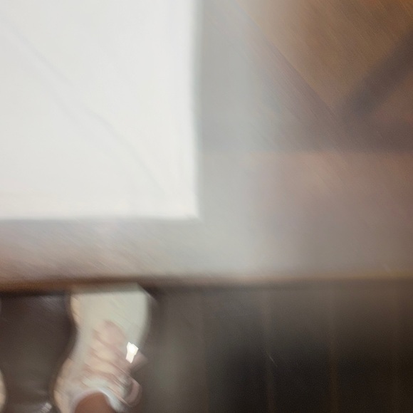 Vineyard Vines White Pocket Tee - Picture 3 of 3